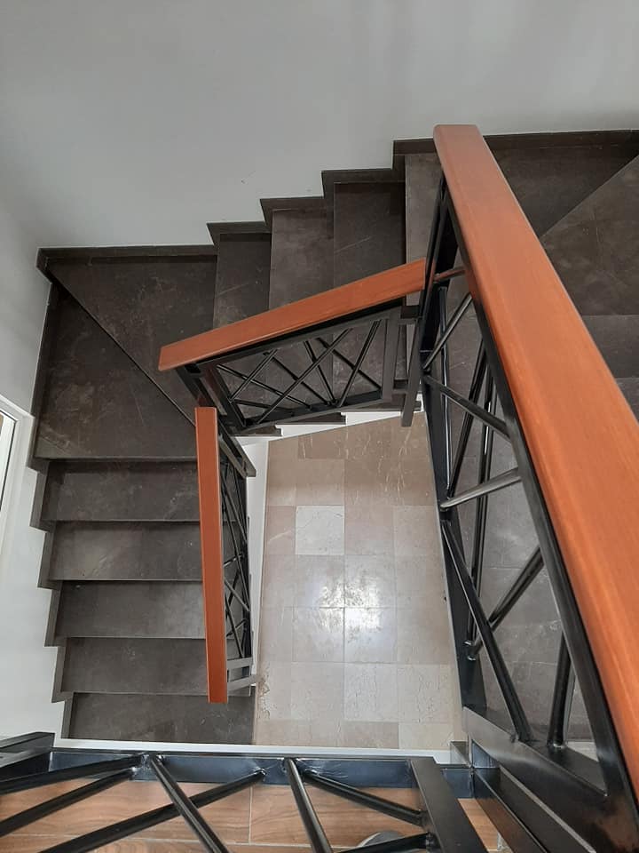 Escalera residencial · Arkanna Homes