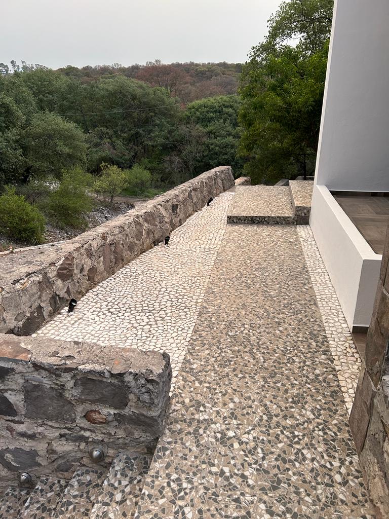 Sendero exterior · Arkanna Homes